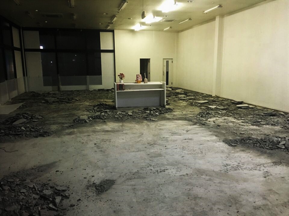 改装工事始まってます